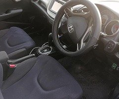 Low milage automatic Honda fit - Image 6/10