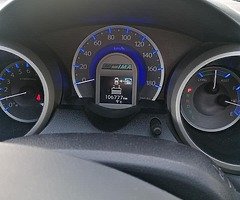 Low milage automatic Honda fit - Image 7/10