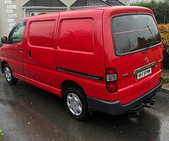 12 TOYOTA HIACE - Image 4/10