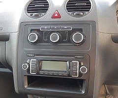 Volkswagen Caddy Maxi Kombi Van - Image 5/10