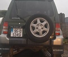 1995 Mitsubishi Pajero Junior Green - Image 9/9