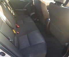 Toyota Avensis - Image 5/10