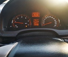 Toyota Avensis - Image 8/10