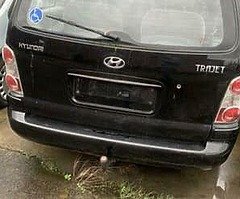 Hyundai trajet 2.0 diesel for breaking