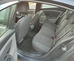 Renault fluence 2011 - Image 6/10