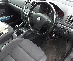 Volkswagen golf - Image 6/6