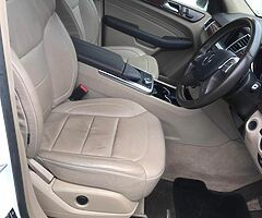 2014 Mercedes-Benz Mercedes-Benz ML - Image 7/10