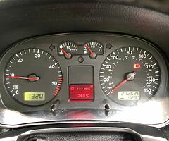 Car - Image 3/4