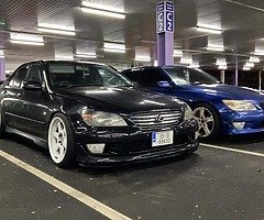 Lexus is200