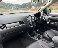 2014 Mitsubishi Outlander 2.2 DI-D GX3 4WD 148 BHP 7 SEATS - Image 8/10
