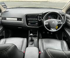 2014 Mitsubishi Outlander 2.2 DI-D GX3 4WD 148 BHP 7 SEATS - Image 8/10