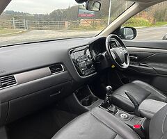 2014 Mitsubishi Outlander 2.2 DI-D GX3 4WD 148 BHP 7 SEATS - Image 9/10