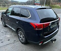 2016 Mitsubishi Outlander 2.2 DI-D GX3 4WD 148 BHP 7 SEATS - Image 4/10