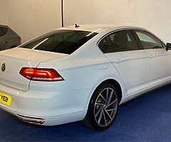 2018 Volkswagen Passat - Image 7/10
