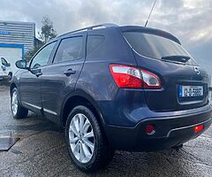 FULL SPECK N TEC Withe 2012 Quasqai NCT+TAX 93000 Miles Only