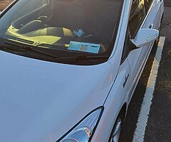 2014 Hyundai i40 premium - Image 3/10