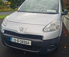 2012 Peugeot Partner