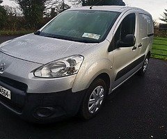 2012 Peugeot Partner