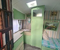 1960's Knowsley Vintage Caravan - Image 9/10