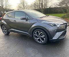 2018 Toyota C-HR - Image 4/10