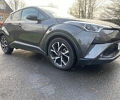 2018 Toyota C-HR - Image 8/10