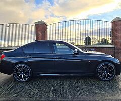 2013 BMW Series 3 - Image 5/10