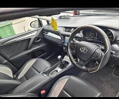 Toyota avensis - Image 6/10