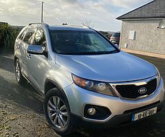 Kia Sorento 2010 - Image 4/4