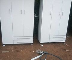 4 doors wardrobe and 3 doors and 2 doors - Image 8/10