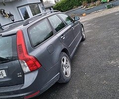 Volvo v50 2010 - Image 4/9