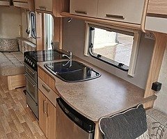 2012 Late 2012 Coachman Amara 550  5 Berth - Image 9/10