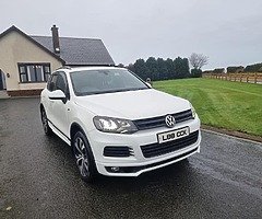 2014 Volkswagen Touareg - Image 4/8