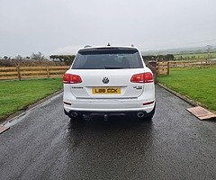 2014 Volkswagen Touareg - Image 5/8