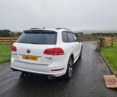2014 Volkswagen Touareg - Image 6/8