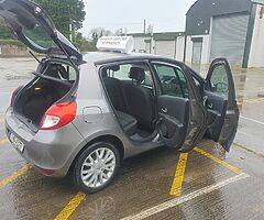2011 Renault Clio 1.1 High Spec Bluetooth sat nav - Image 6/10