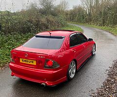 Lexus is200