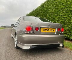 2003 Lexus IS 200 - Image 3/10