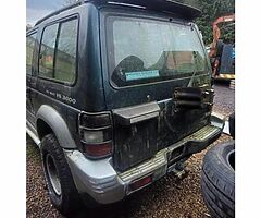 Rare Mitsubishi pajero mk2 3.0 v6 petrol project