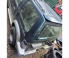 Rare Mitsubishi pajero mk2 3.0 v6 petrol project - Image 5/8