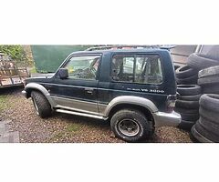 Rare Mitsubishi pajero mk2 3.0 v6 petrol project - Image 7/8