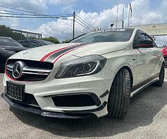 MERCEDES BENZ A45 AMG 4MATIC