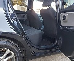 171 toyota yaris 1.4 d4d - Image 7/9