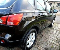 NISSAN QASHQAI 
1.6 petrol manual 5 speed
Nct 02/22 - Image 7/9