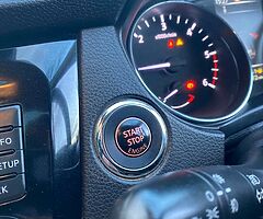 Nissan Qashqai 2017 - Image 5/10