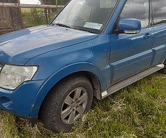 Mitsubishi pajero.. - Image 6/9