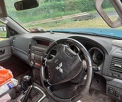 Mitsubishi pajero.. - Image 9/9