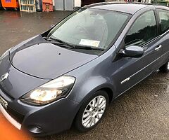 09 Renault Clio 1.2 petrol
