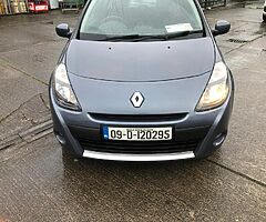 09 Renault Clio 1.2 petrol
