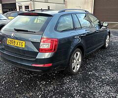 2020 Skoda Octavia - Image 4/10