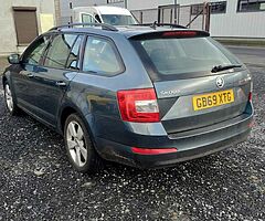 2020 Skoda Octavia - Image 6/10